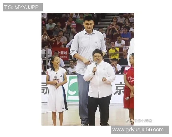 姚明与熊的奇妙对比：从身高到力量的全面解析与探讨