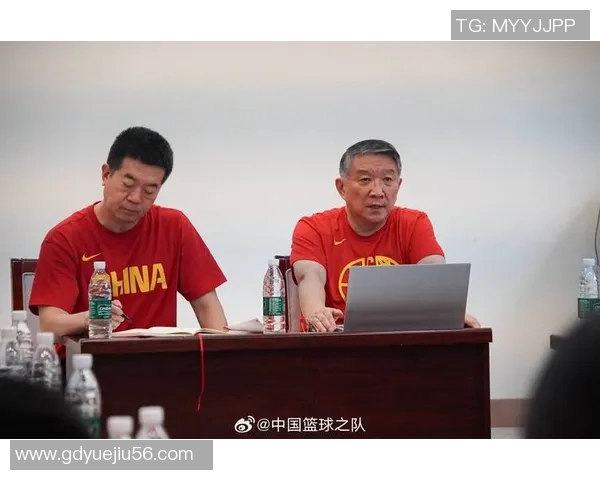 武汉篮球队的灵活性揭秘：从战术到球员的多样化探索